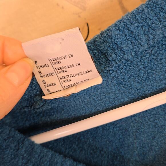 Columbia turquoise women's V-neck sweater size small - Picture 3 of 6